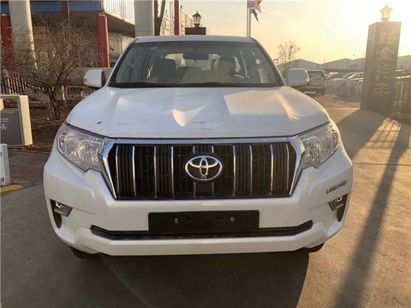 2021款丰田普拉多4000中东版接受预定