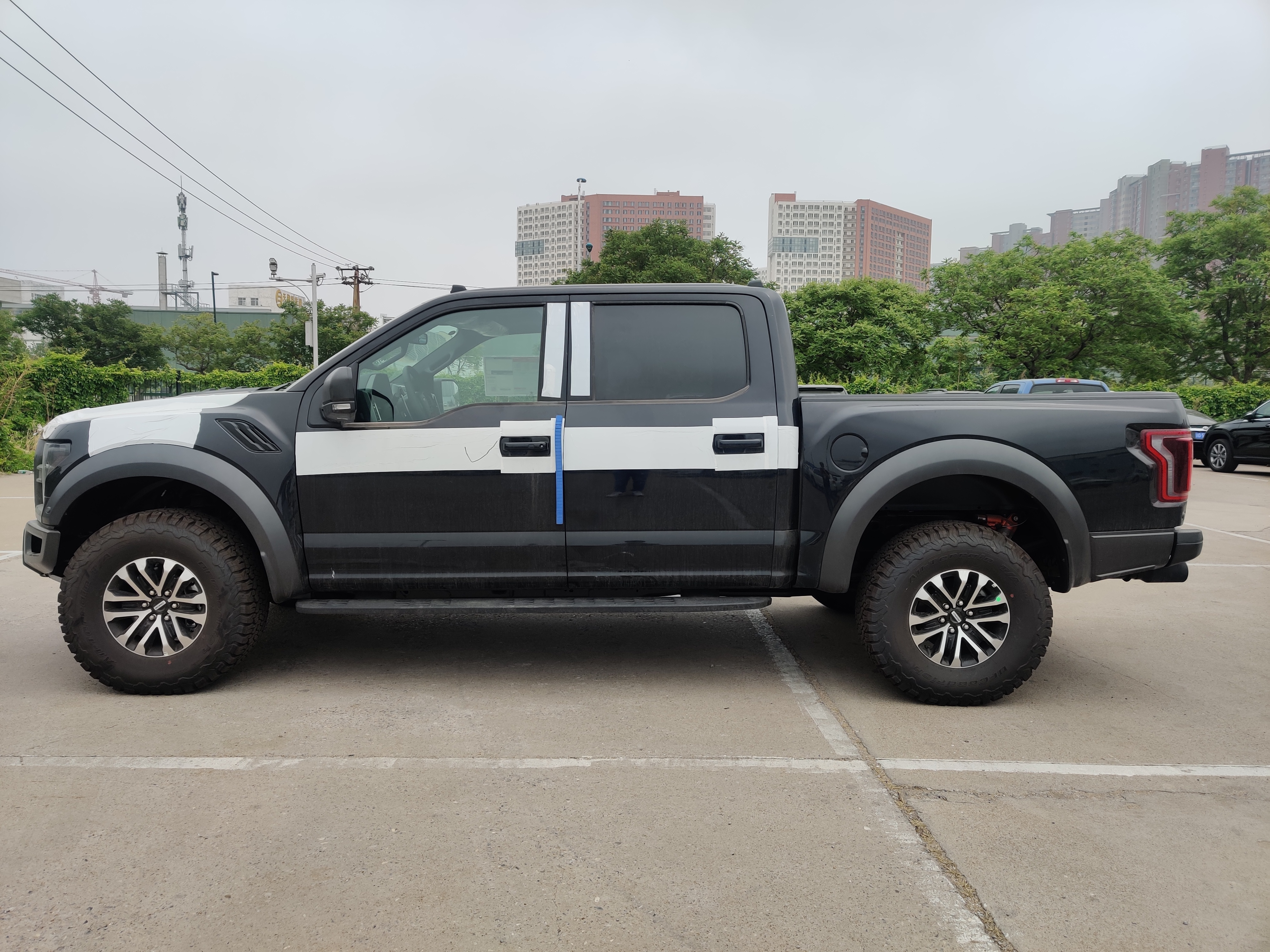 2021款加拿大版福特猛禽f150实拍行情