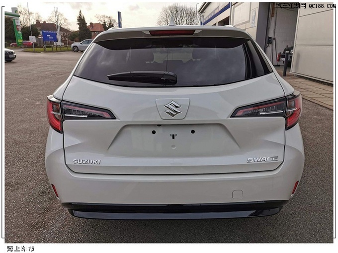 居家气息非常浓厚 铃木swace旅行车实拍