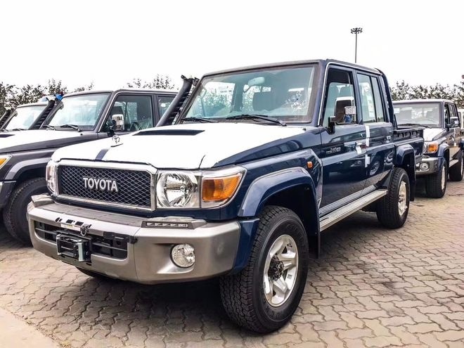 2021款兰德酷路泽lc76中东版配置详情