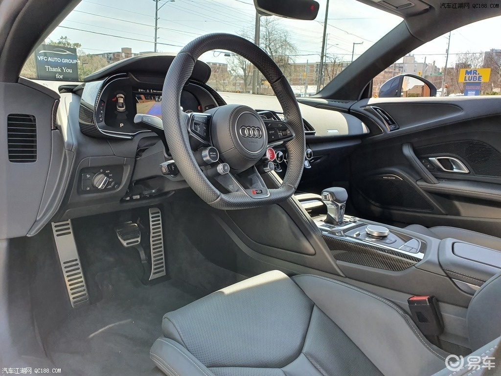 2021款奥迪r8超级跑车v10现车到店体验