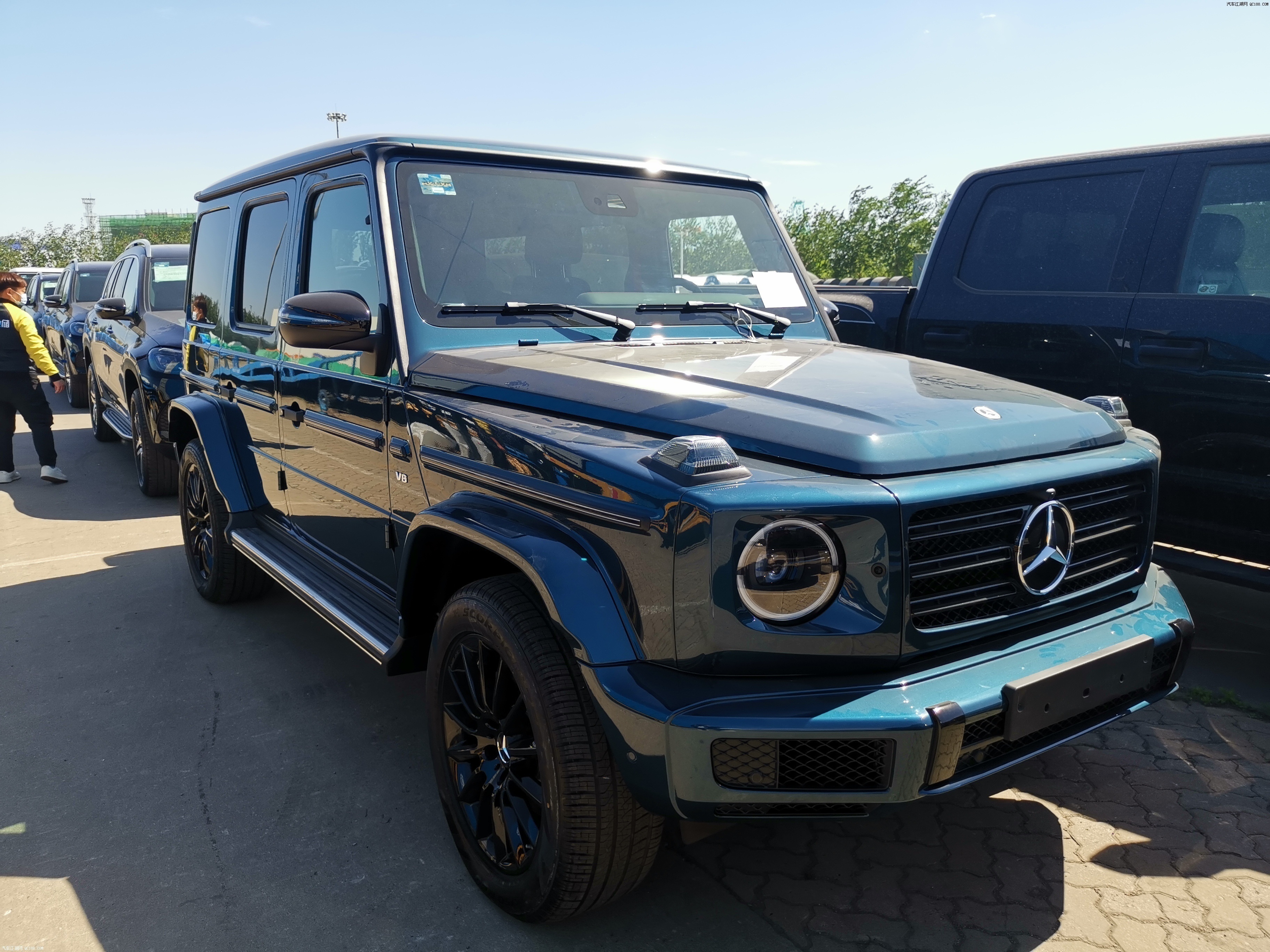 2021款奔驰g500价格及优惠配置详解读