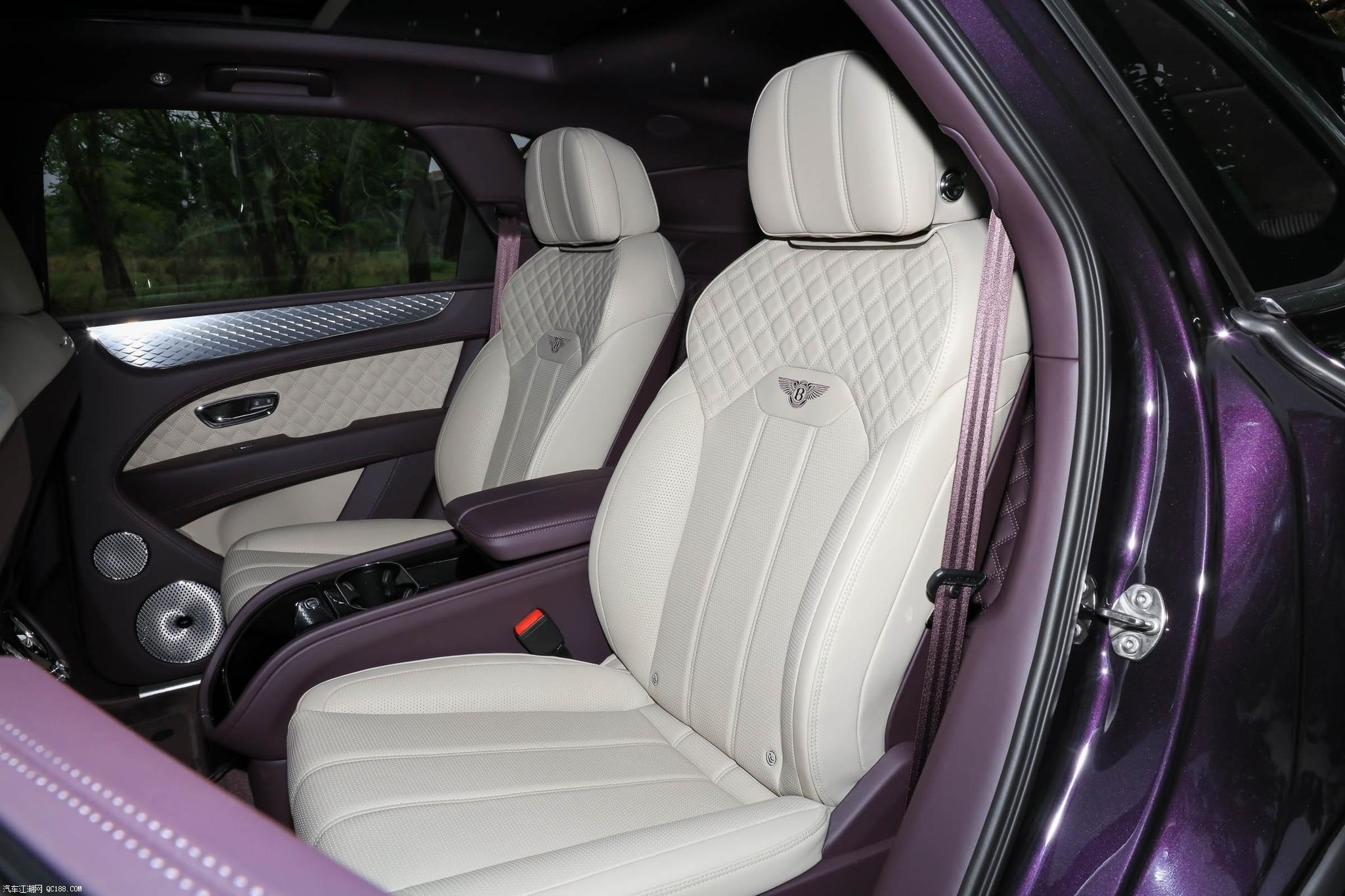 全新一代宾利添越现车到店配置动力解读