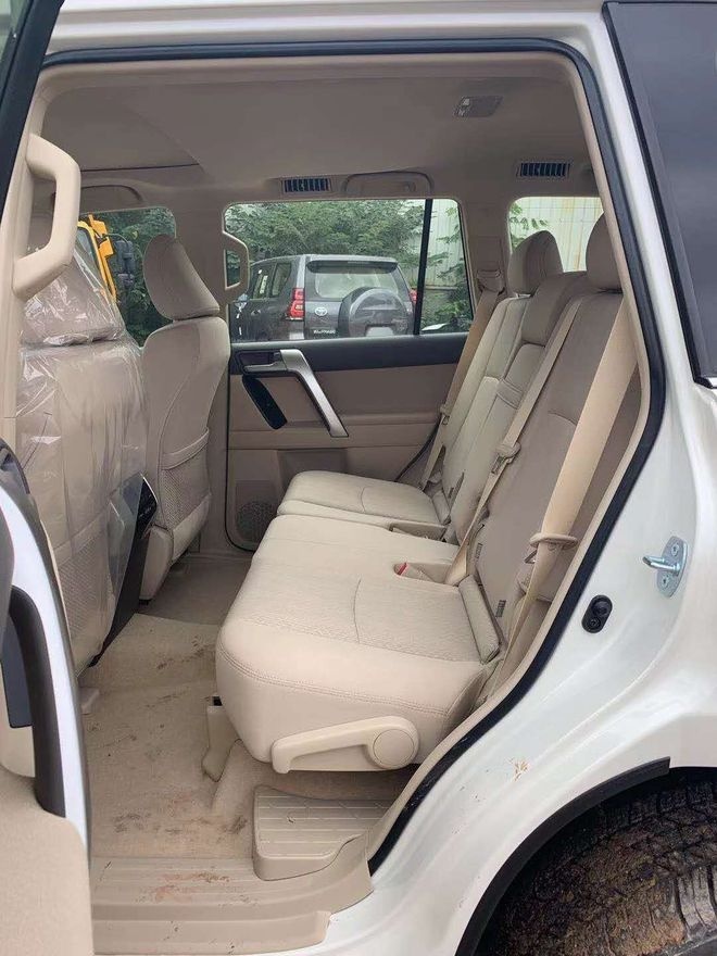 2021款中东版进口丰田霸道4000试驾体验