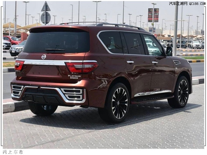 配备四驱系统曝日产新款途乐实车街拍