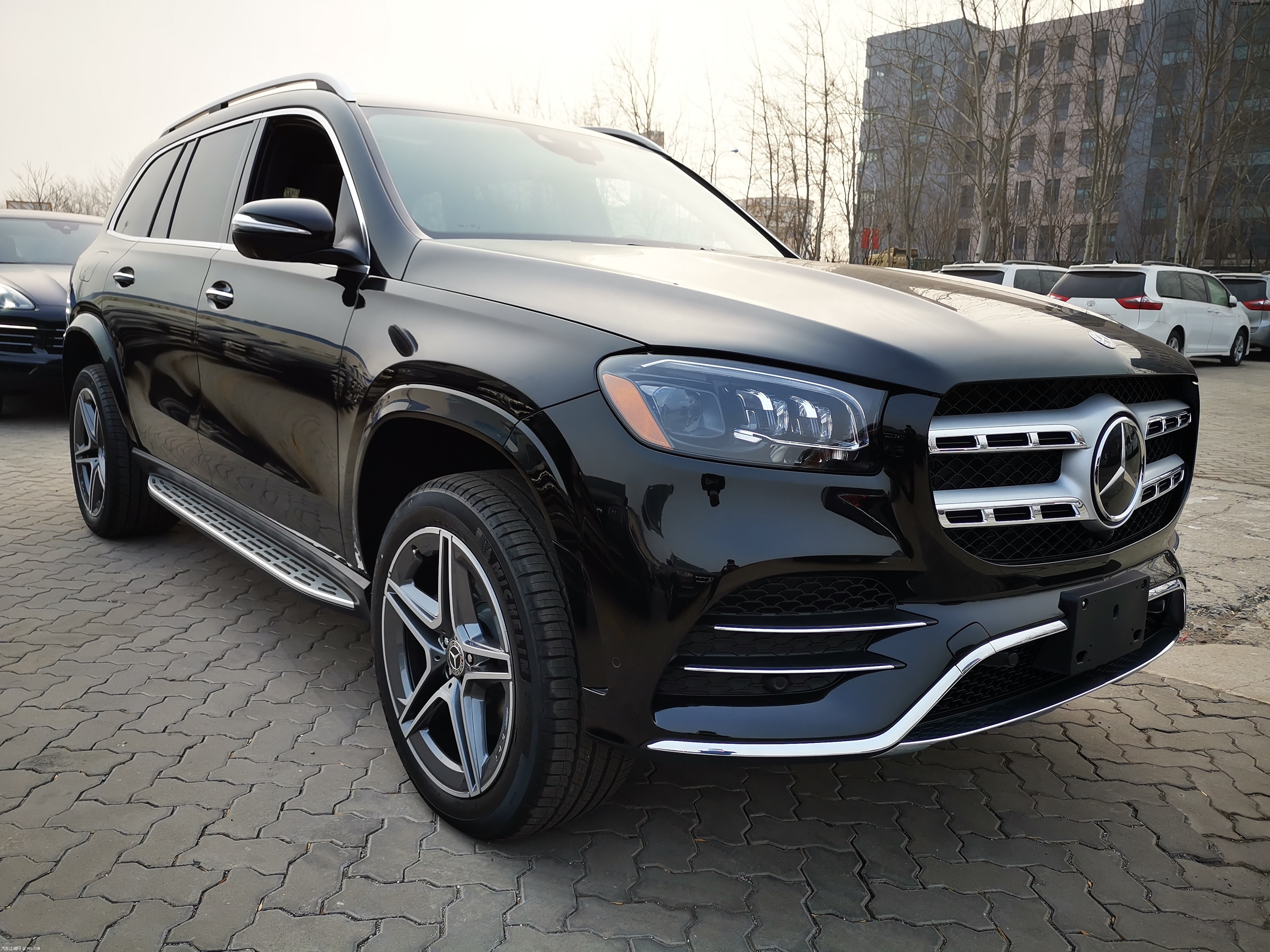 2021款奔驰gls450全系现车运动包围运