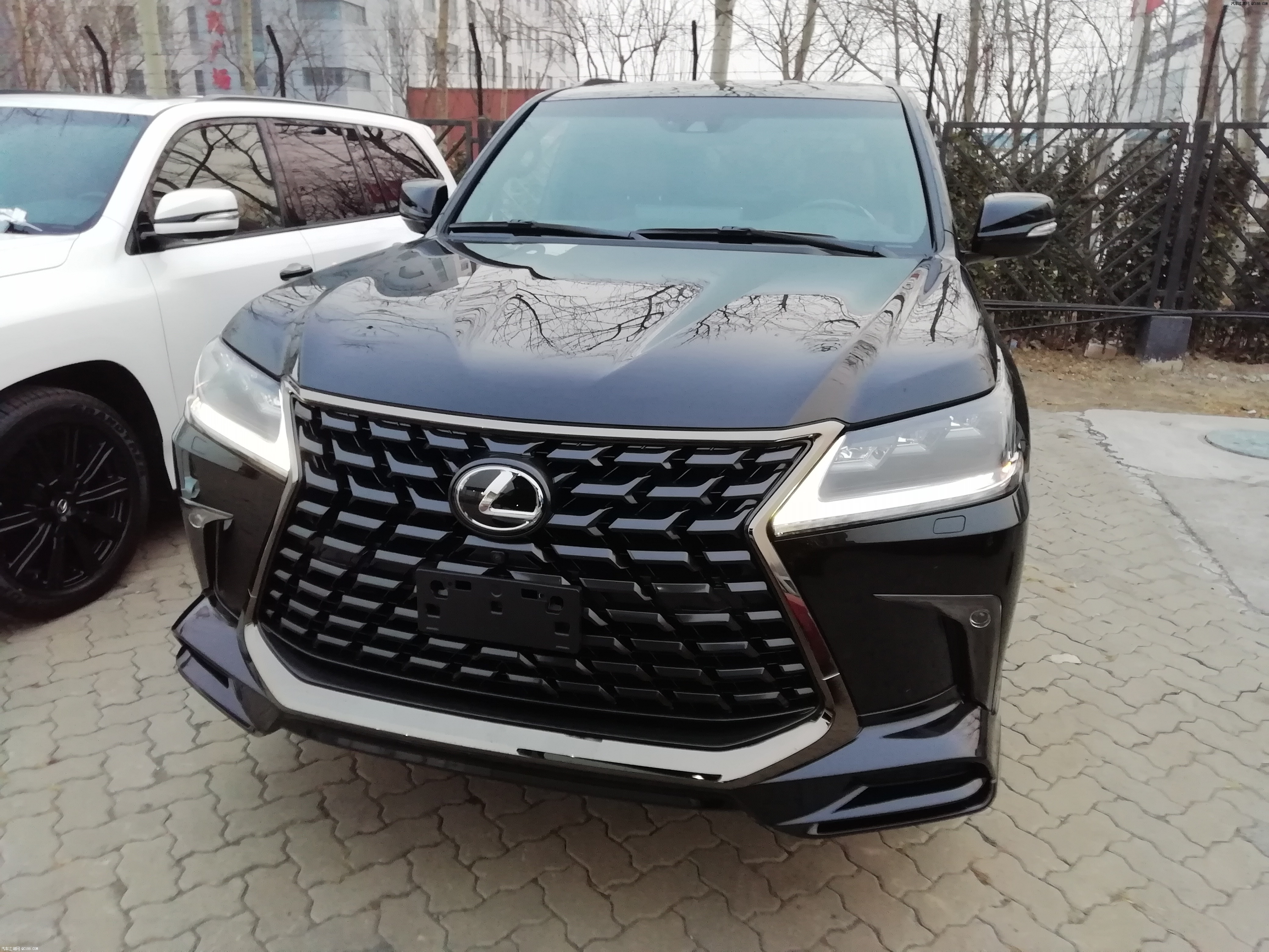 最新车闻 > 正文内容     2021款雷克萨斯lx570现车平行进口,国六排放