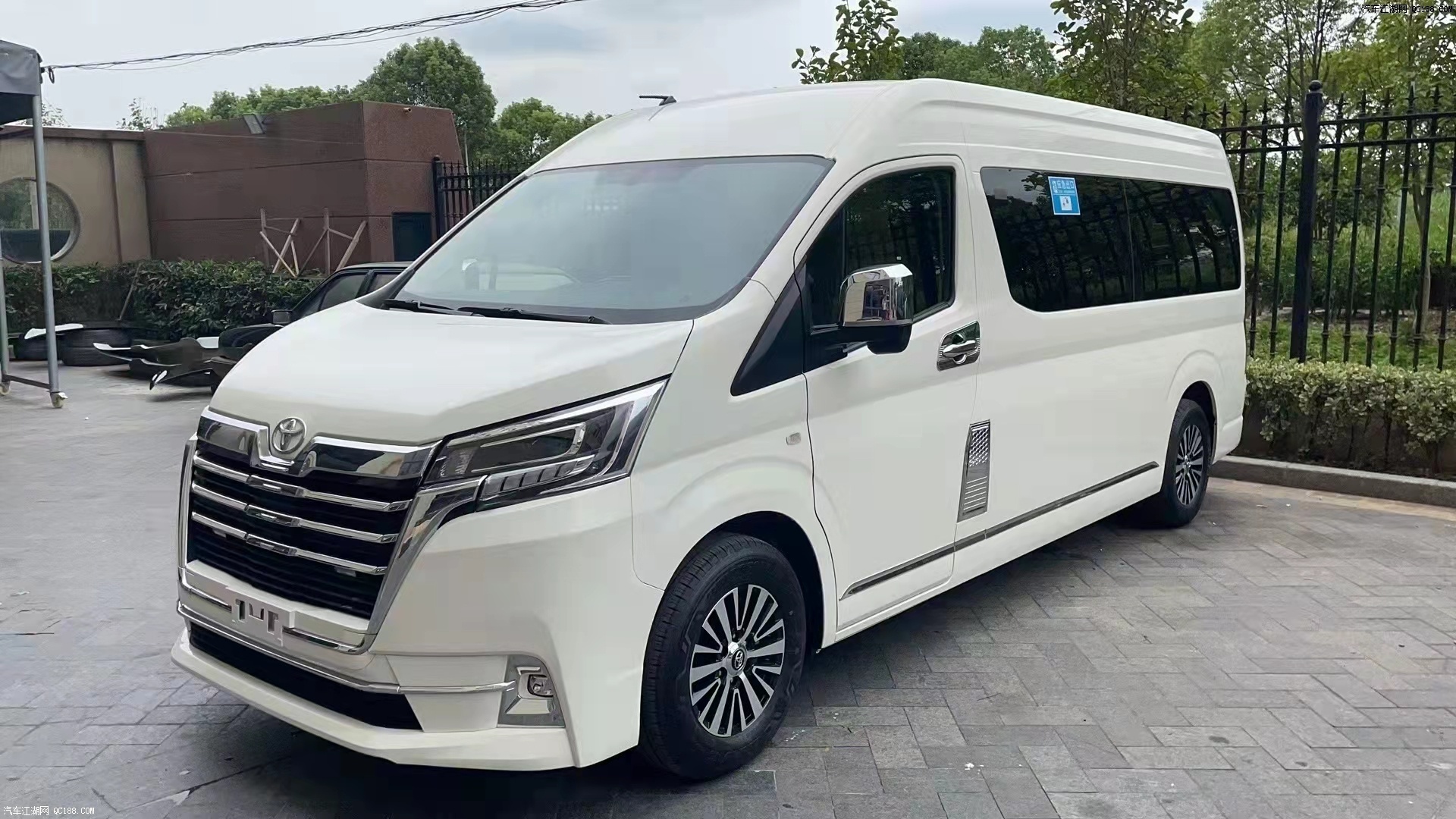 丰田海狮作为一款豪华的商务面包车,集商务接待以及移动房车为一体,在