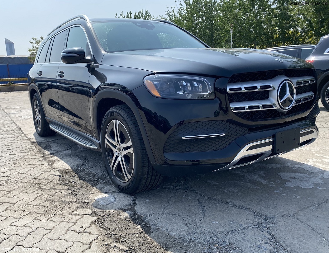 2021款奔驰gls450新款价格津港现车实拍