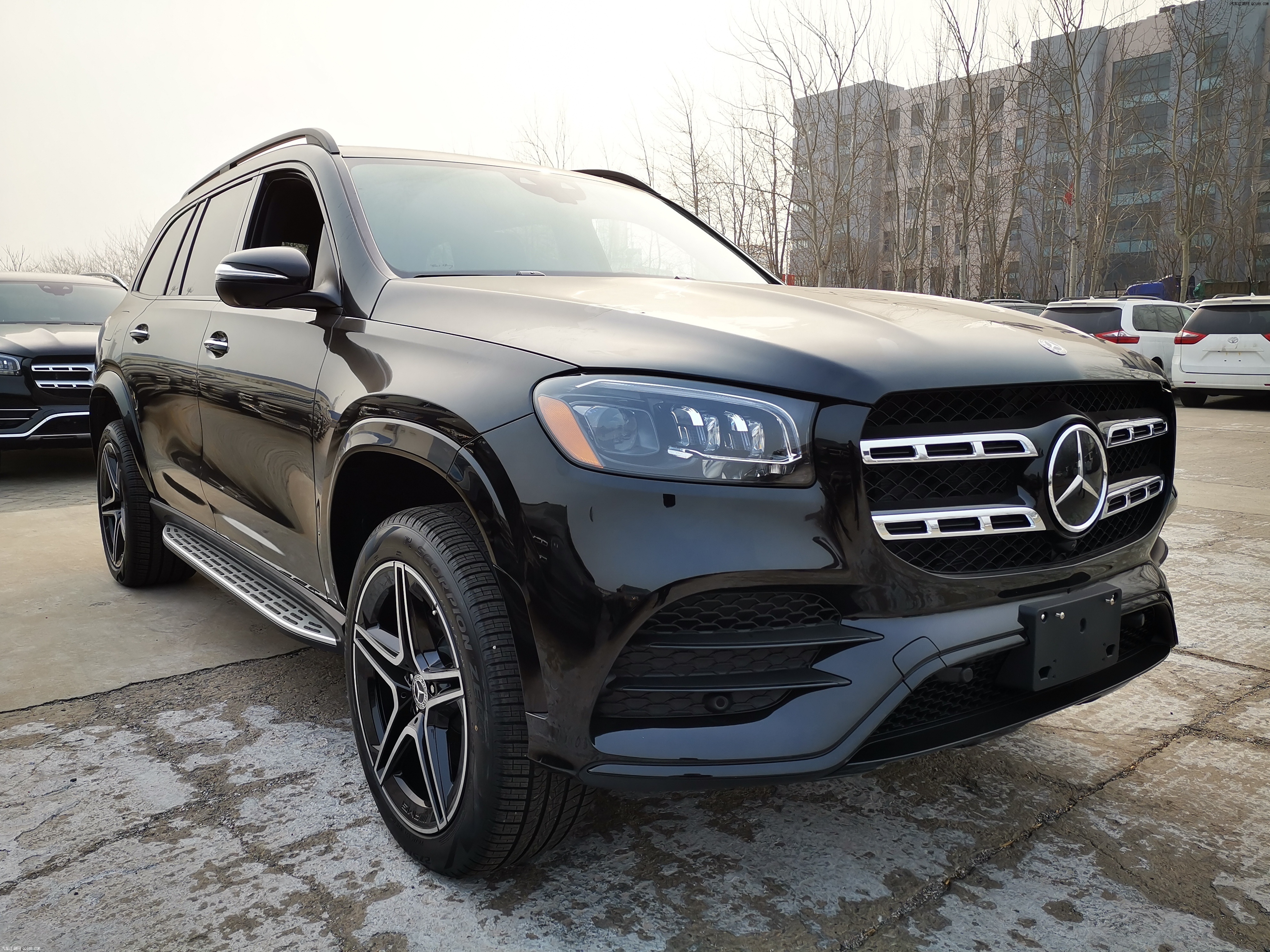 2021款奔驰gls450现车到店配置报价解析