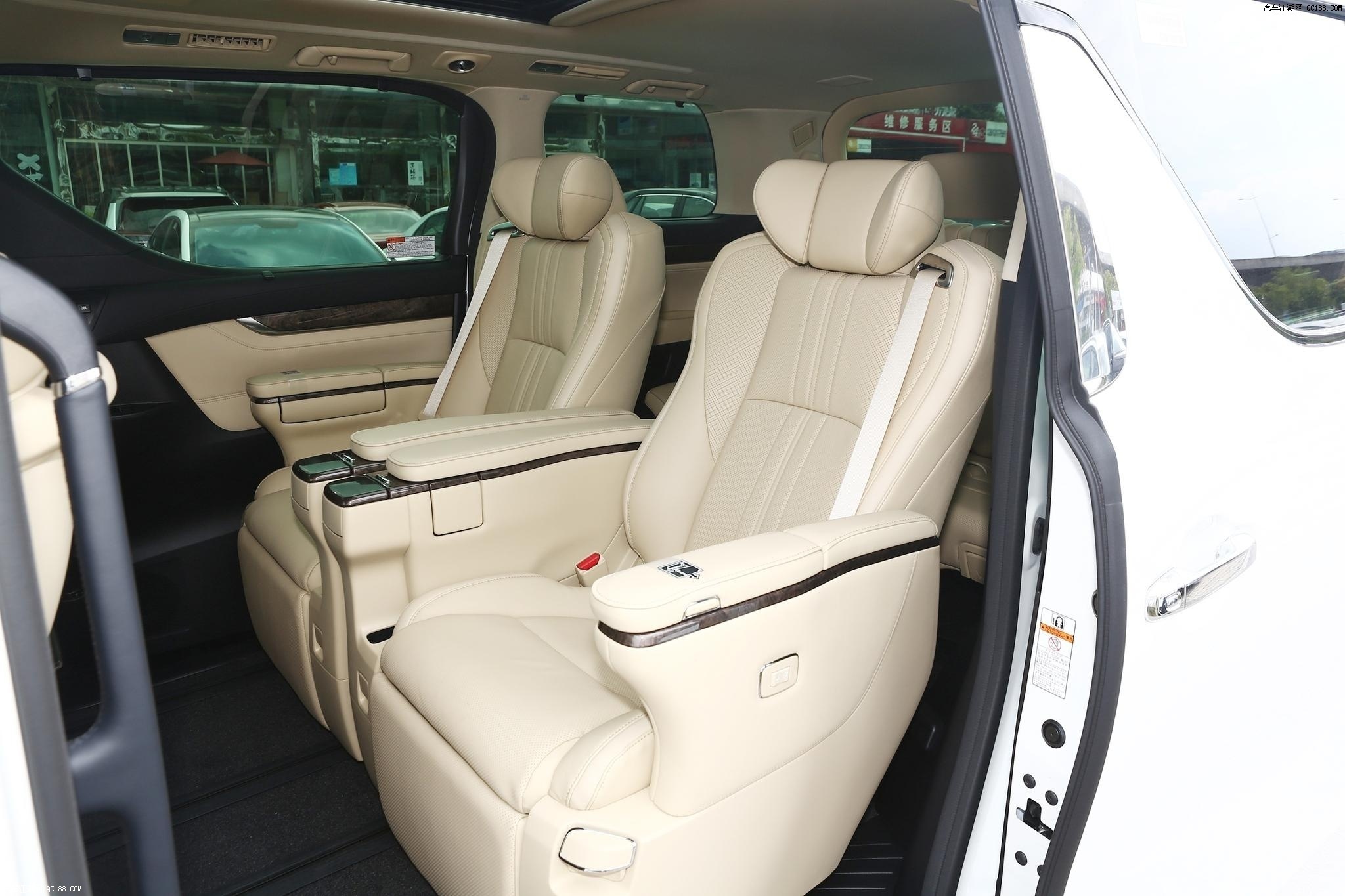 2020款平行进口丰田埃尔法蒙娜丽莎图解