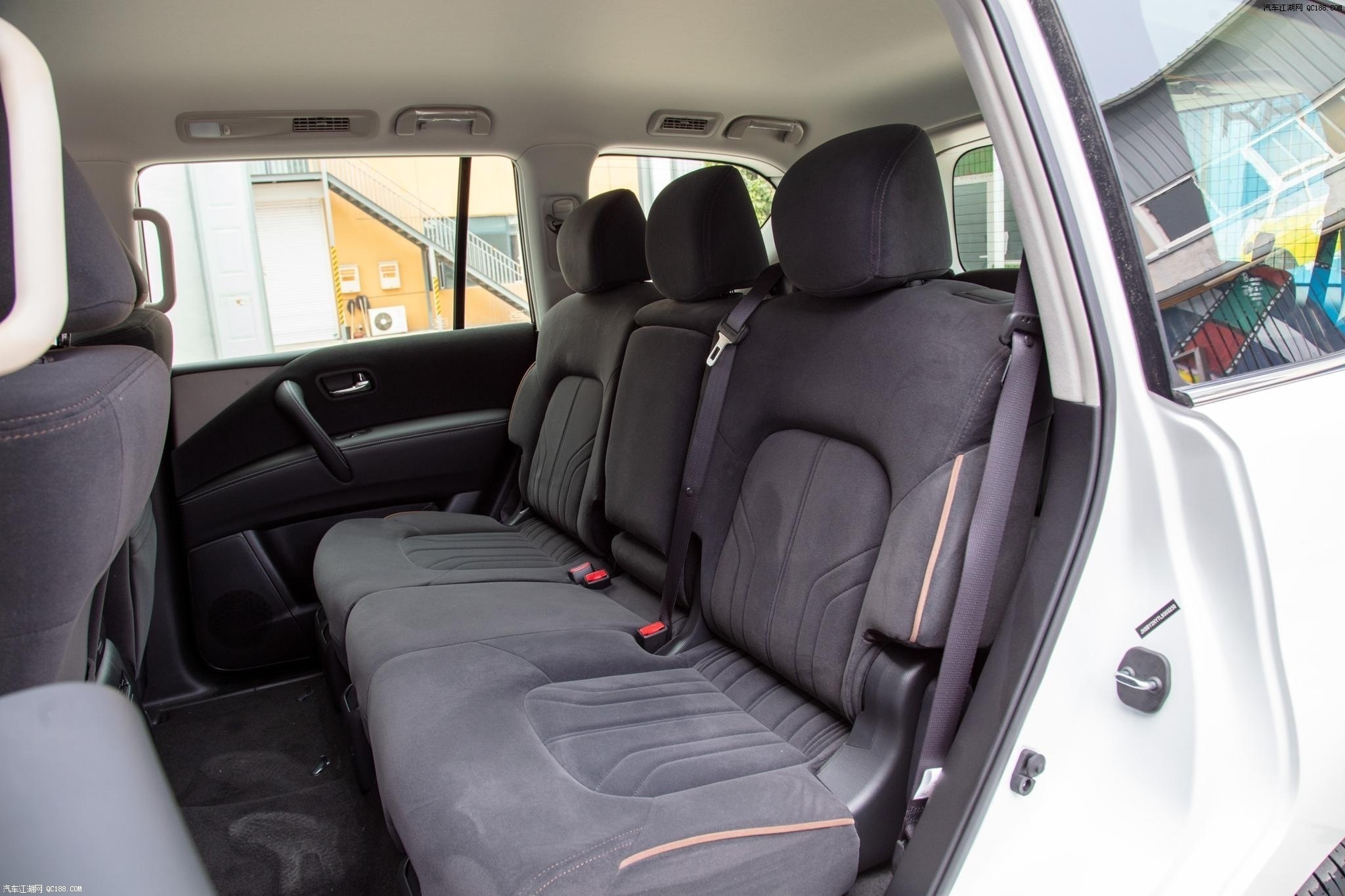 2021款平行进口日产途乐现车到店优惠价