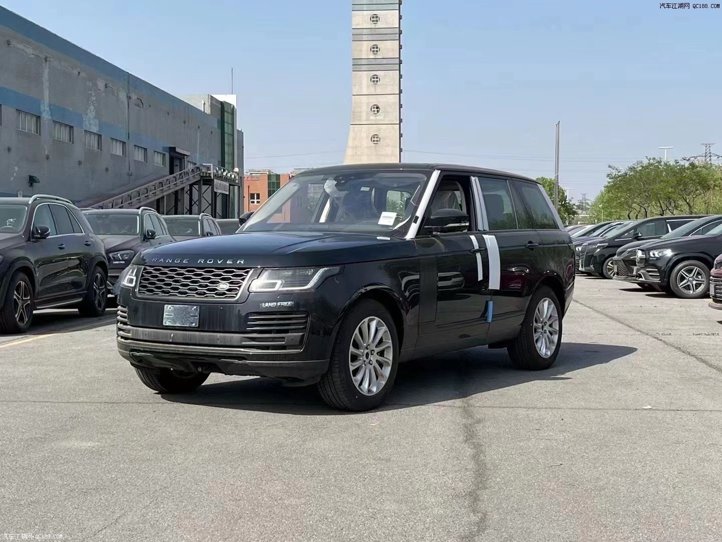 2022款最新款路虎揽胜行政30现车评测