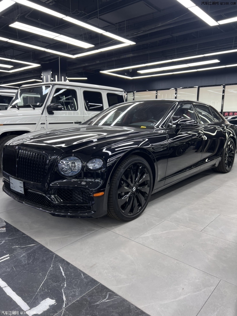 奢华气息全新22款宾利飞驰耀黑版介绍